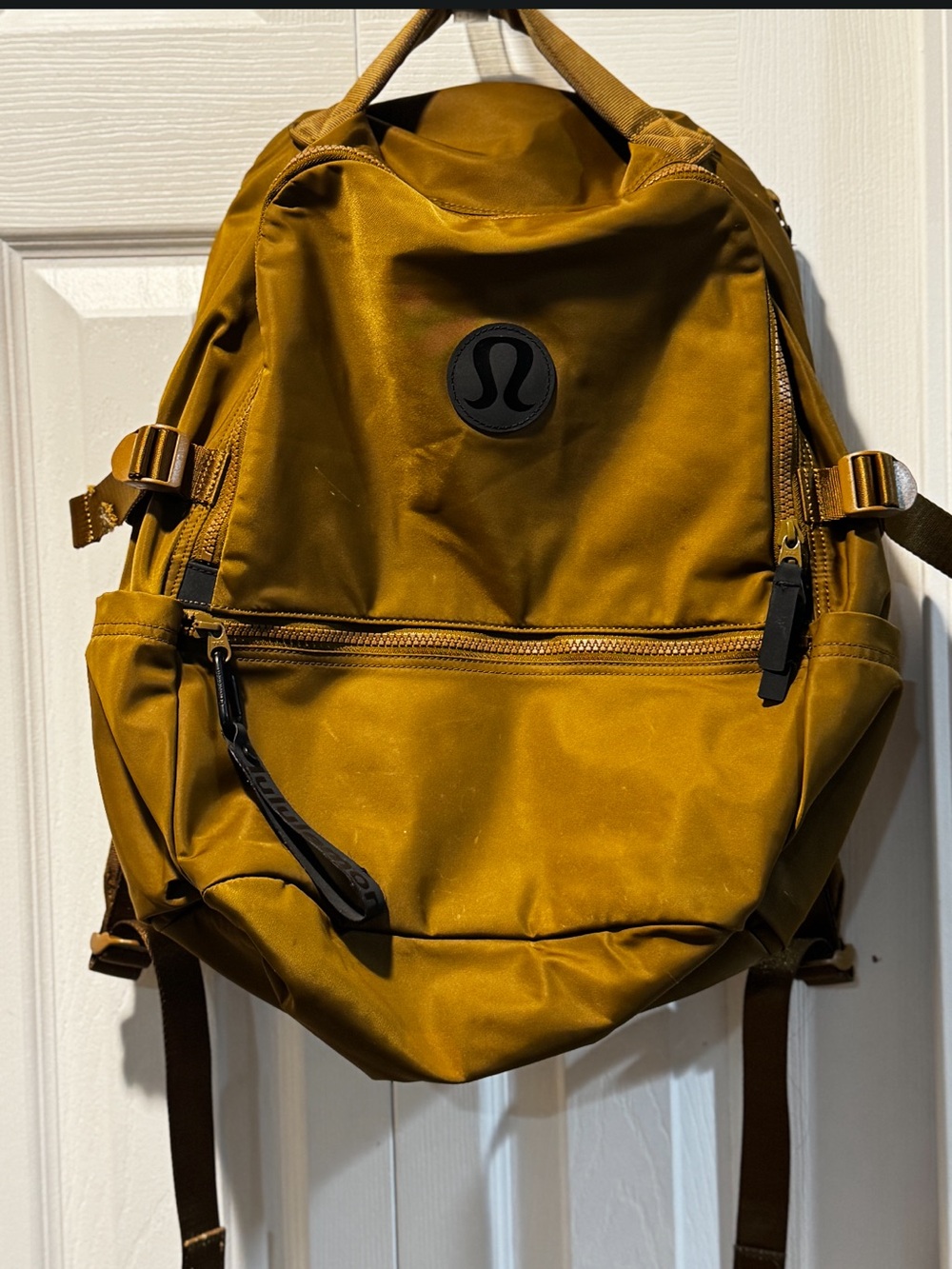 Lululemon New Crew
Backpack 22L Gold Spice Laptop Bag